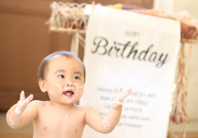 ＜1才バースデー＞見本のようなcake smash！！