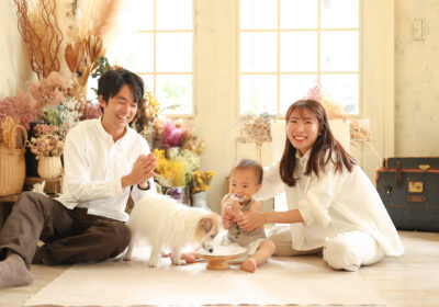 ＜1才バースデイ＞ケーキスマッシュまさかのケーキ完食？