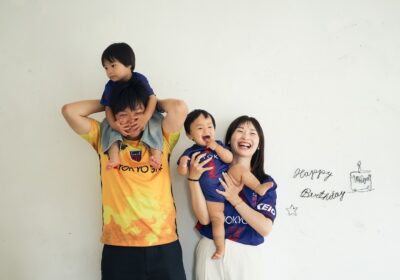 ＜1歳誕生日＞FC東京サポのバースデーフォトを、ジェフ千葉サポのカメラマンが撮る。